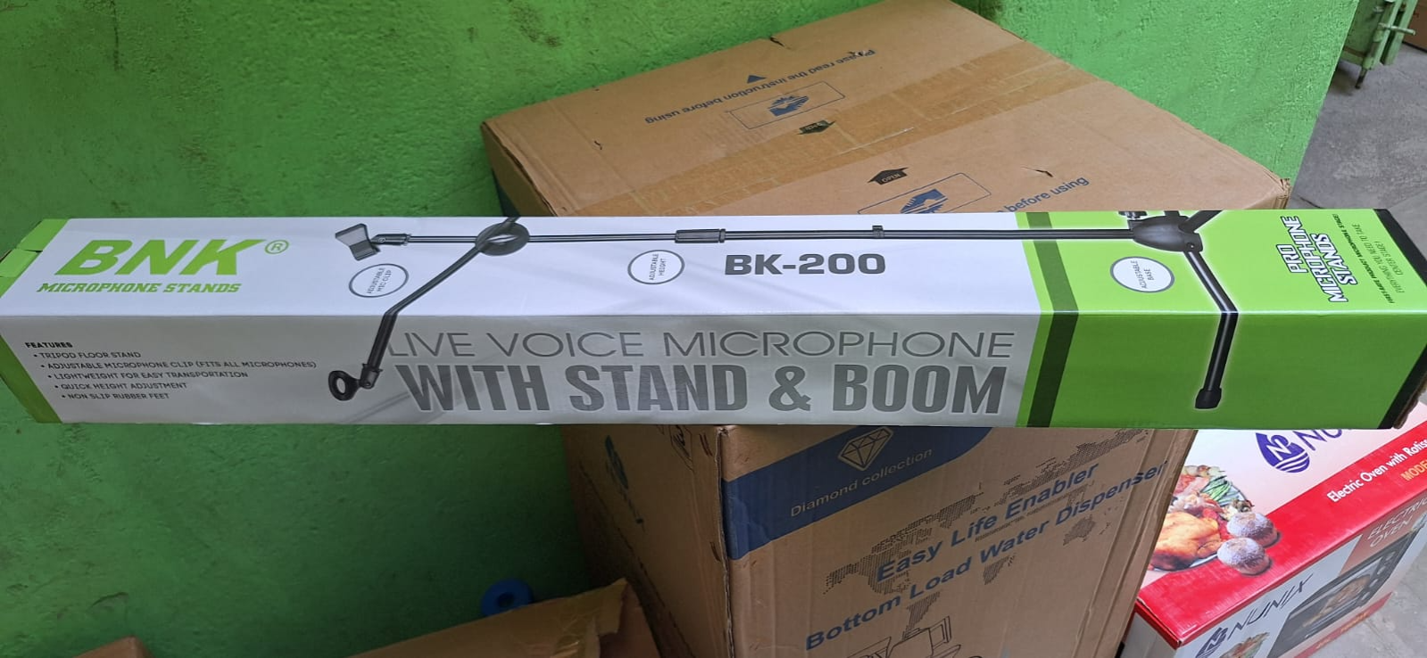 Bnk Professional Wired Mic B1 + Microphone stand adjustable one best quality and durable