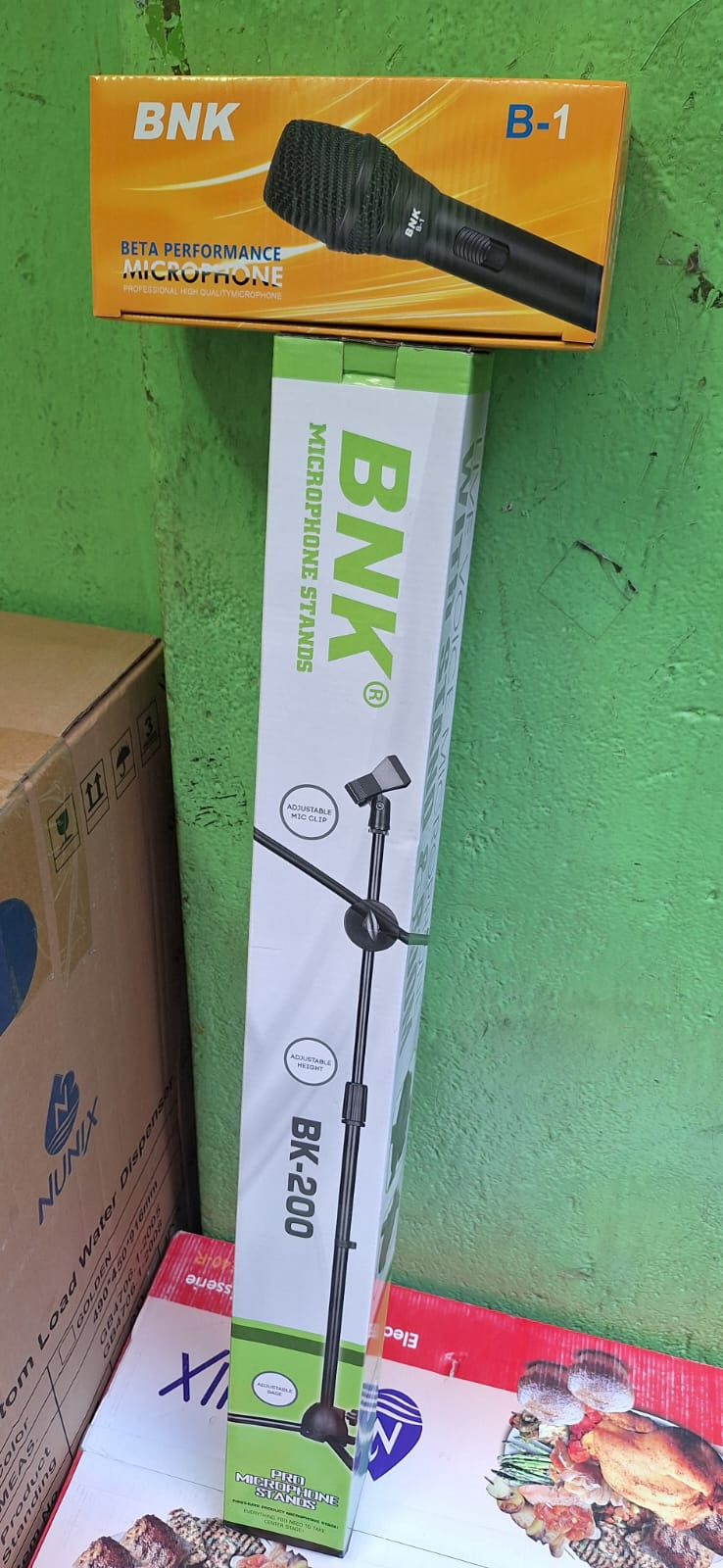 Bnk Professional Wired Mic B1 + Microphone stand adjustable one best quality and durable