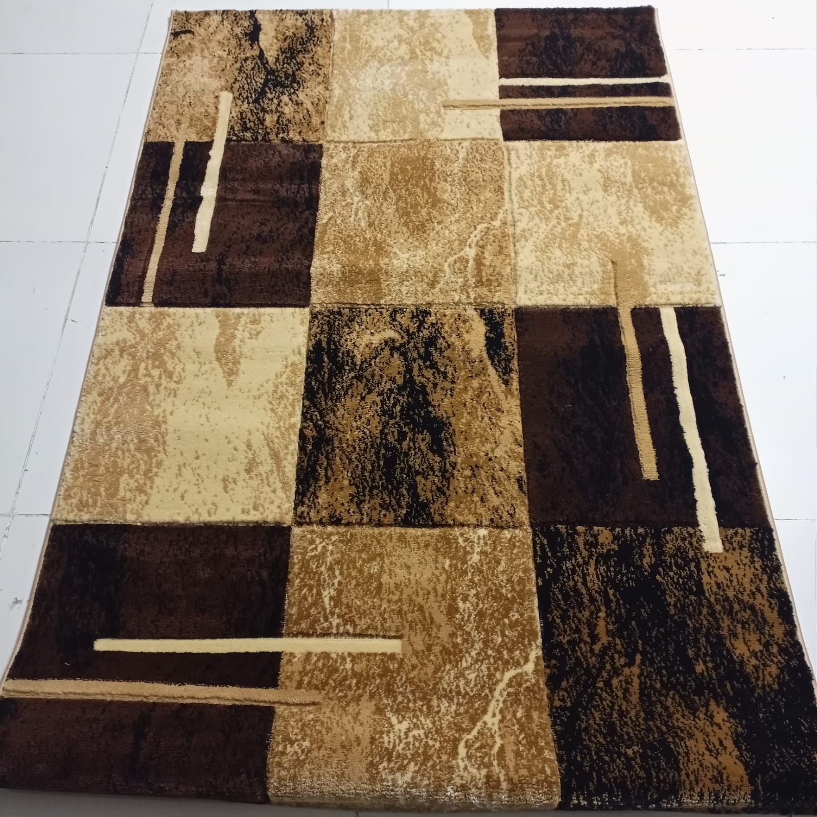 Paris carpets Non-slip Very DurableHigh-quality Material
Non-slip backing
Washable
Easy to clean
Durable and long-lasting