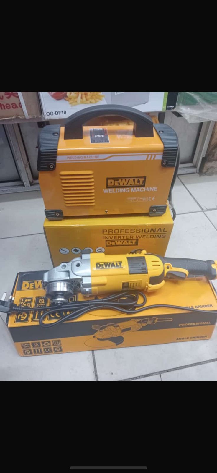 Welding 400ampWELDING MACHINE - Single phase, portable, fan cooled, Low energy consumption, light in weight with handle for easy handling,