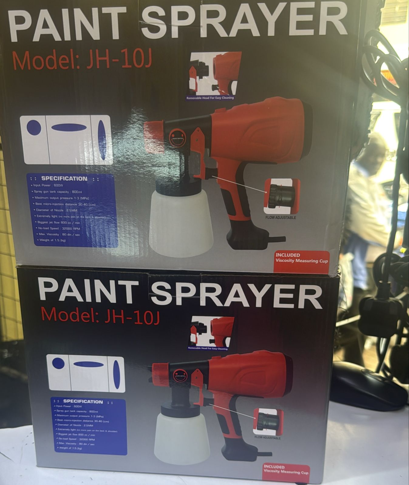 Makita corded spray gunA wide range of applications, suitable for painting doors, windows, walls, fences, floors, ceilings, floors, cabinets, household furniture and other objects.