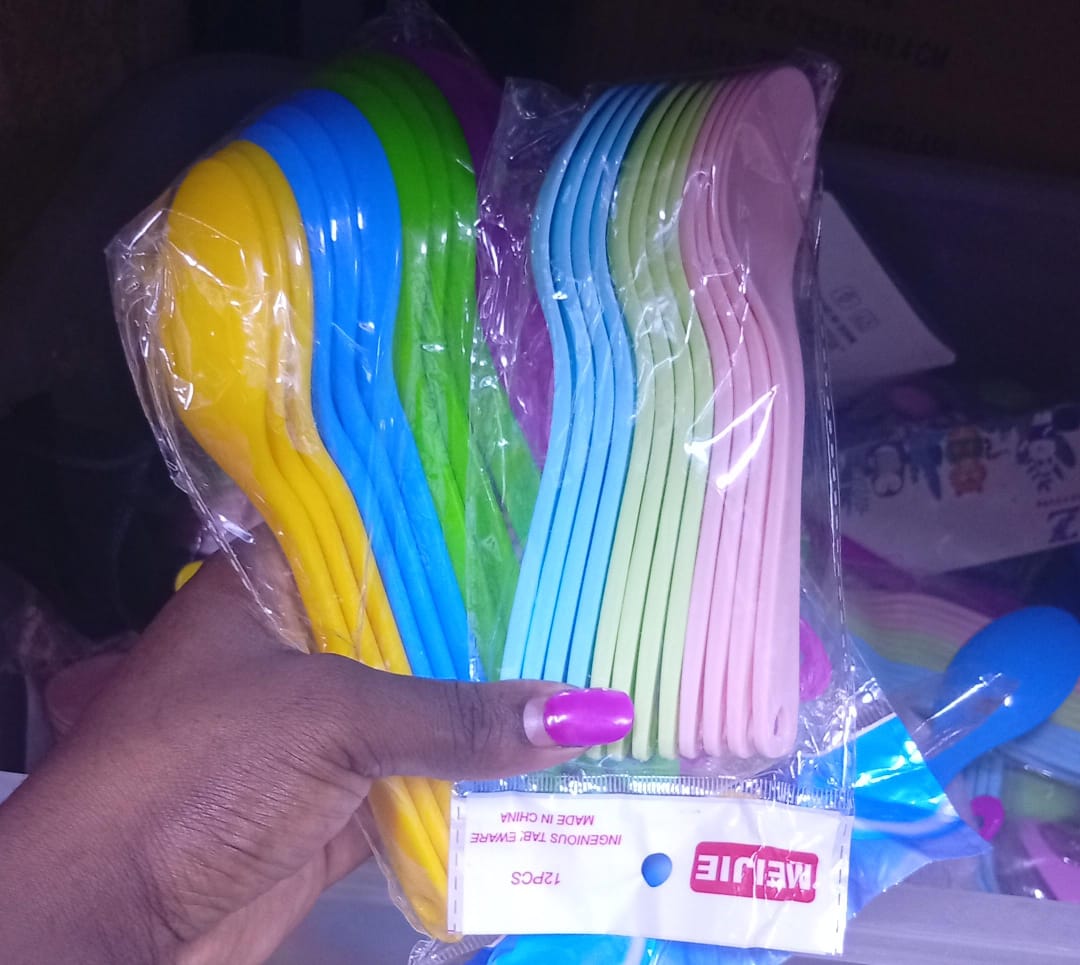 Plastic spoons 12 Pcs Colorful Reusable Plastic Spoons – Durable, Lightweight & Food-Safe vibrant, reusable spoons. Perfect for everyday use, kids' meals, picnics, or events. Made from high-quality, B