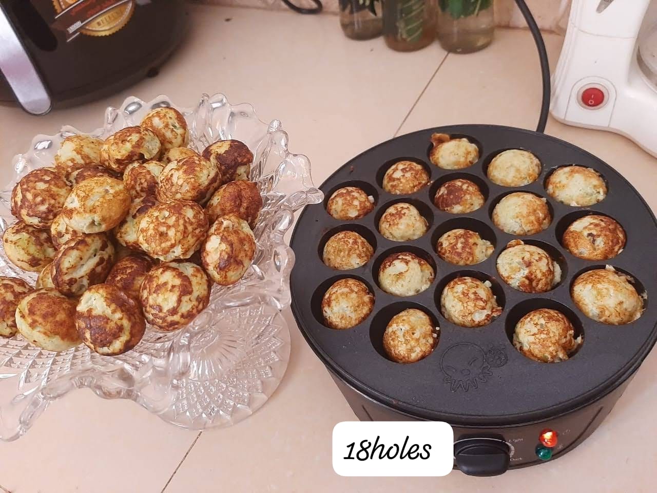 18 holes Electric Pop cake maker