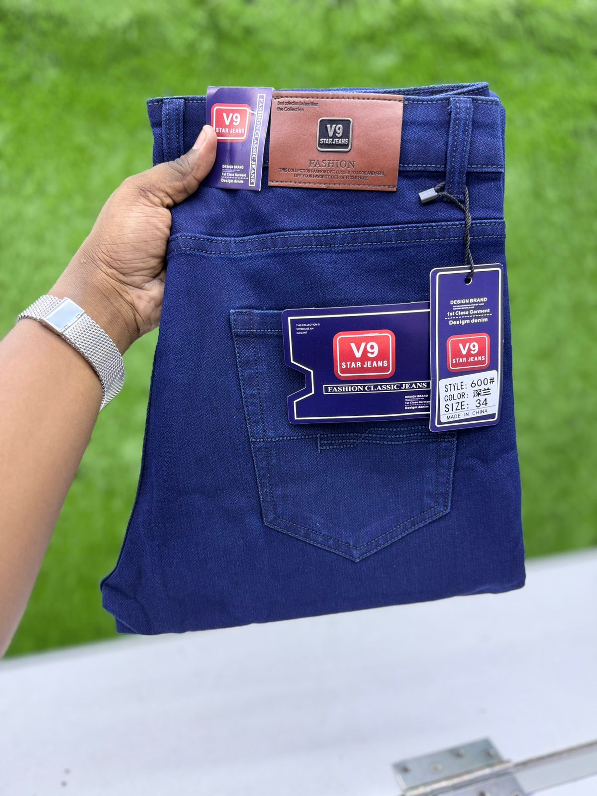 V9 Straight Jeans for Men – Comfortable Fit Denim Trouser Stylish Durable Pants for Casual and Streetwear Fashion