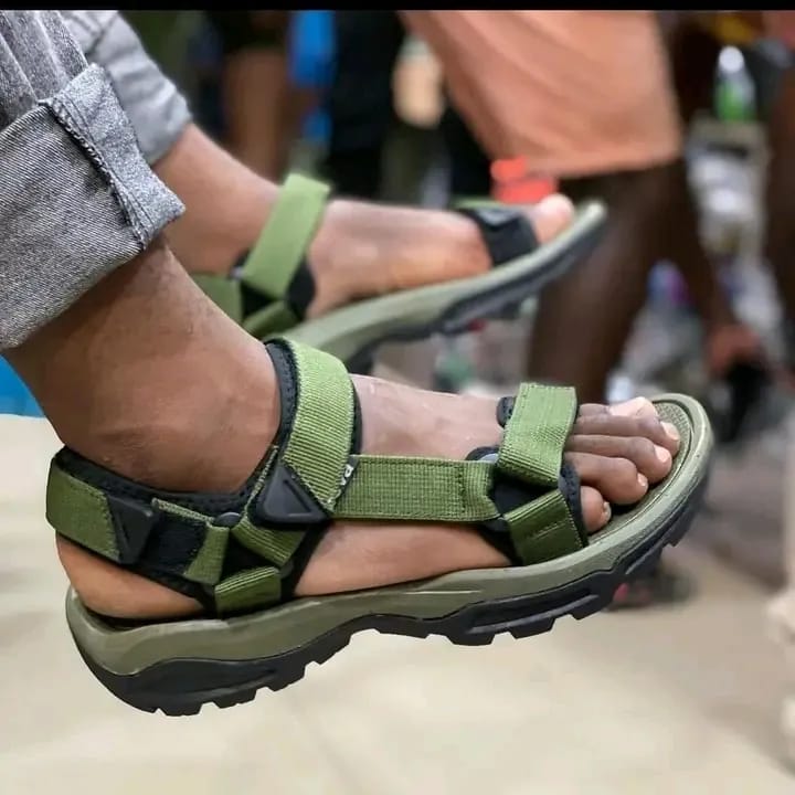 QUALITY 🔥 Teva  Men's Opens shoes🔥🔥