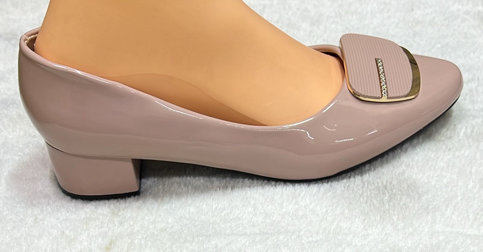 Quality Classic 💯🔥 ,fashion Ladies casual block heels Official Brogues shoes 💯🔥