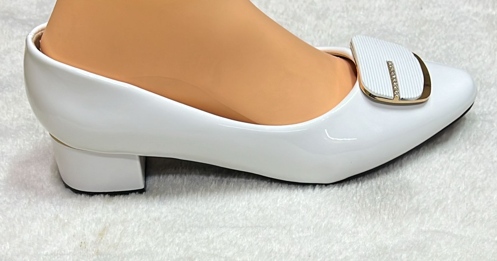 Quality Classic 💯🔥 ,fashion Ladies casual block heels Official Brogues shoes 💯🔥