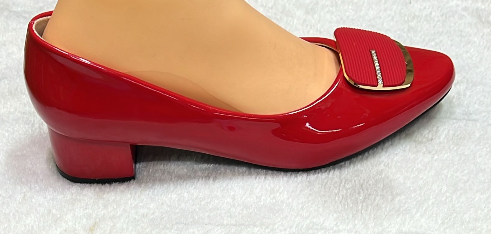 Quality Classic 💯🔥 ,fashion Ladies casual block heels Official Brogues shoes 💯🔥