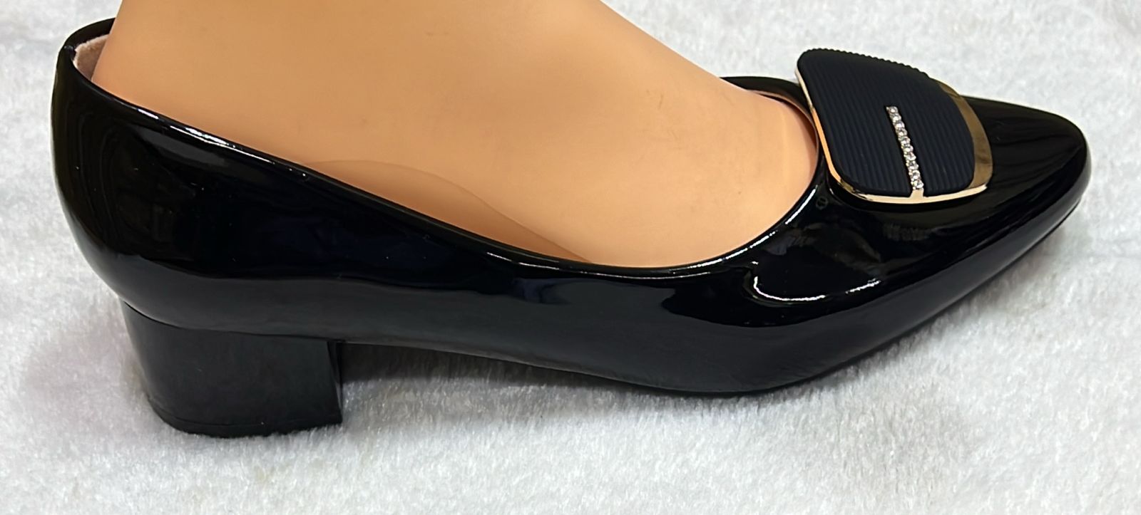 Quality Classic 💯🔥 ,fashion Ladies casual block heels Official Brogues shoes 💯🔥