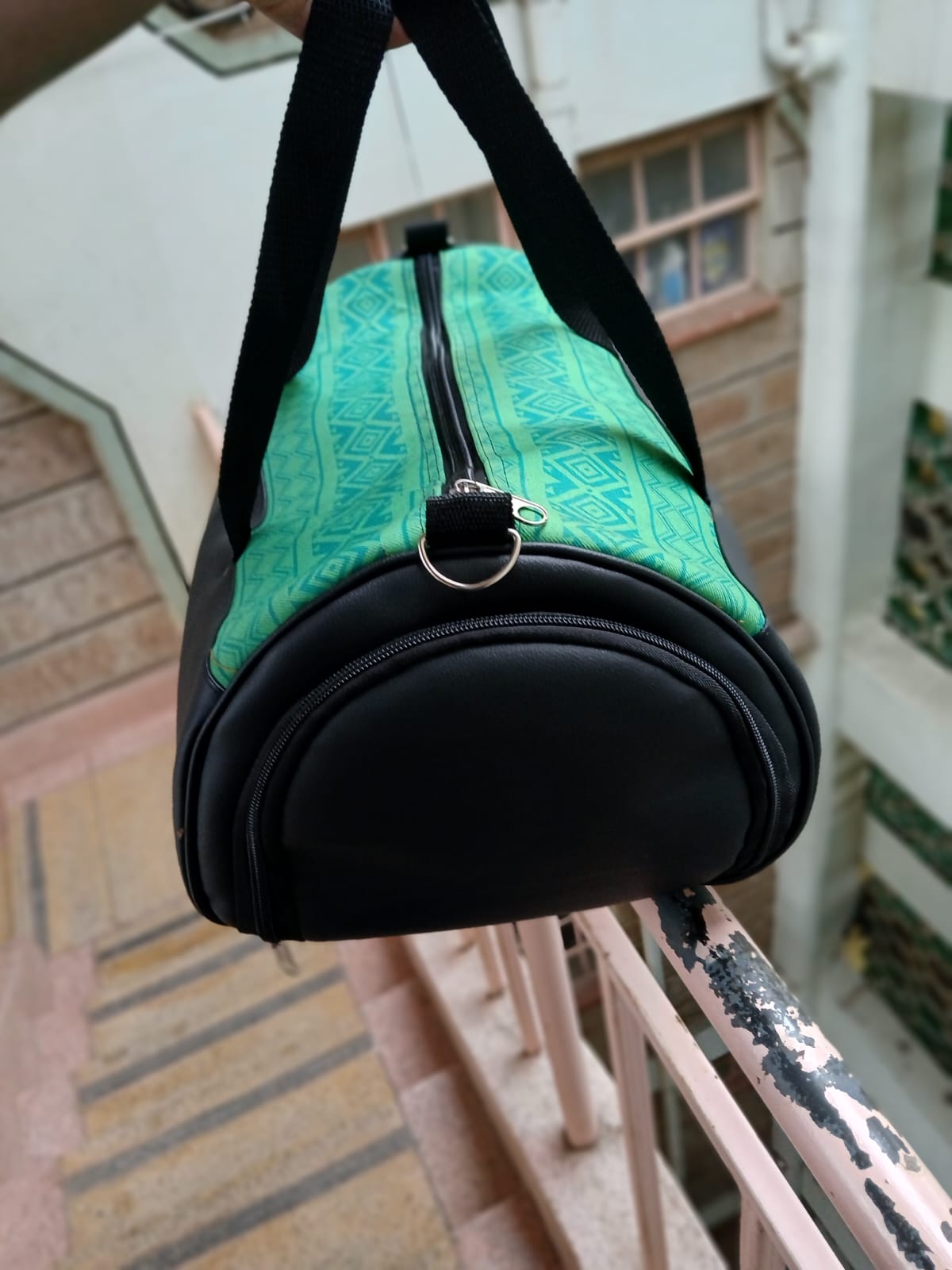 💥NEW ARRIVALS 💥 Large Fitness Gym Sports Bag,Travelling Duffel Bag, Weekender Duffle Bag 🔥 with Shoes Compartment 🔥