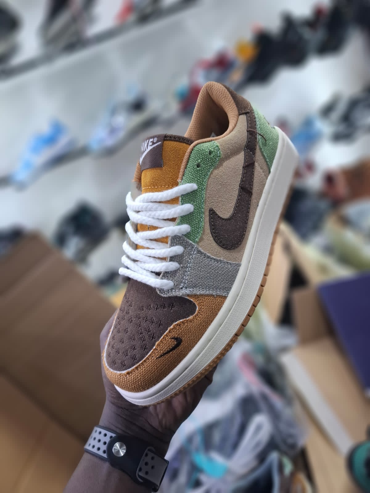 Fashionable j1 Voodoo 🔥🔥High Quality Unisex Sneakers  Best Quality ❤❤🥰🥰