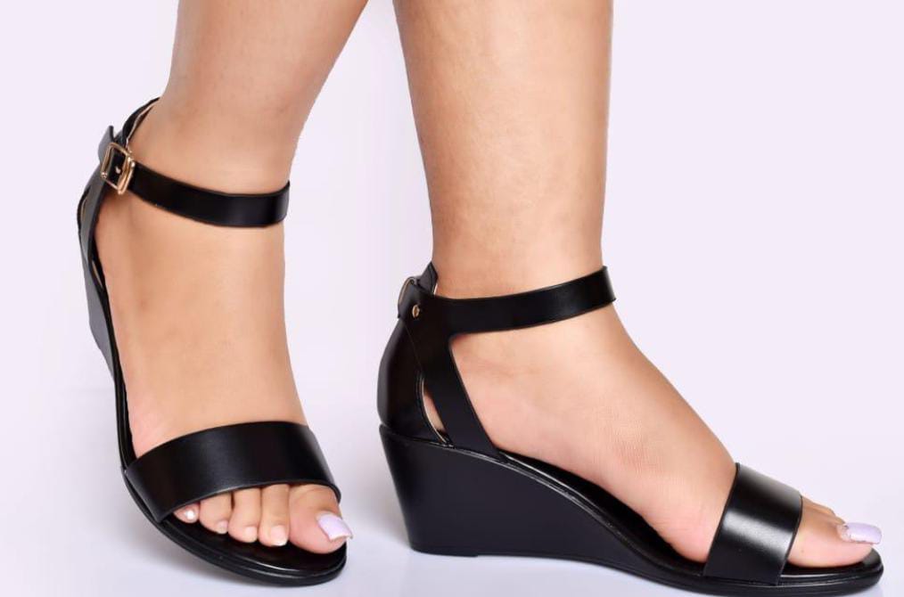 CLEARANCE SALE OFFER ⚡⚡New Arrival 🔥  Quality 🔥 Victoria Official Wedges 🔥🔥 high quality 🧨💥 Women Shoes women shoes🔥