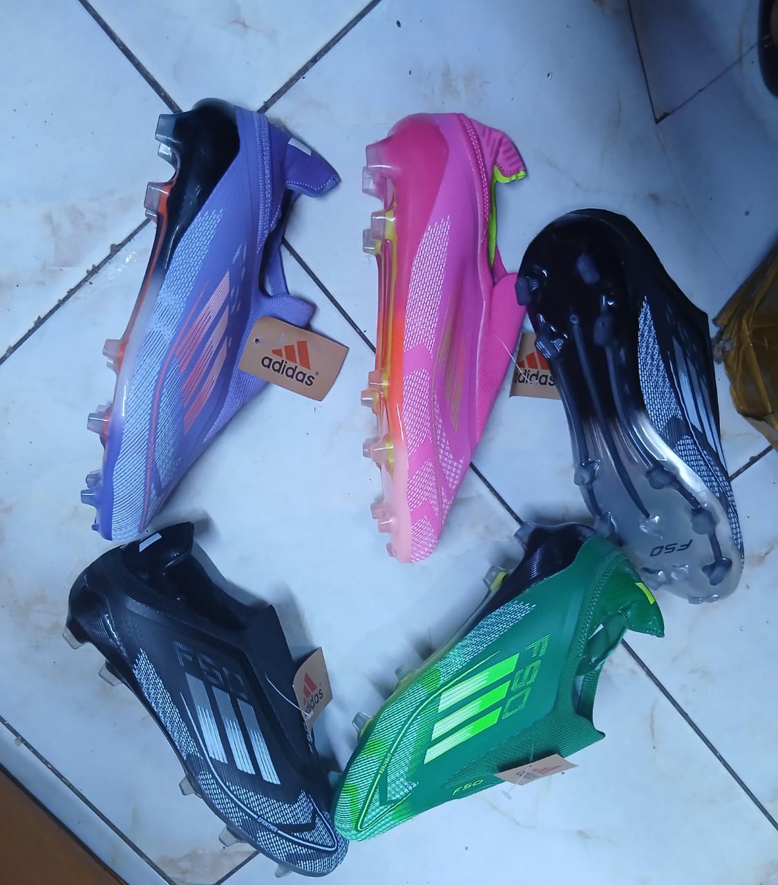 ORIGINAL 🔥🔥🔥🔥🔥High Quality Original Addiidas Football Soccer boots🔥🔥🔥🔥🔥 A  very good Quality and very comfortable