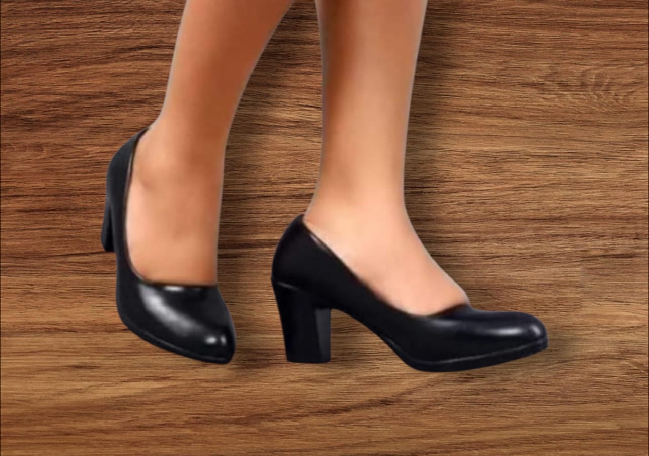 New 🌟 High QUALITY  TAIYU  Fashionable casual and elegant  Ladies  heel 🔥 🔥 very classy and sassy🥰