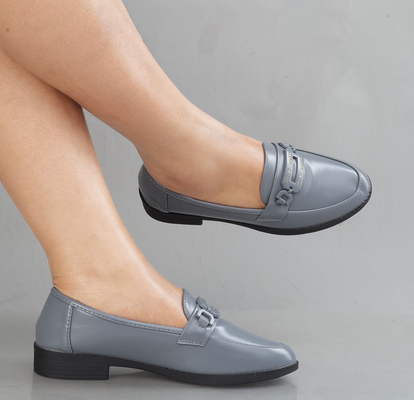Classic ,fashion Ladies casual Brogues flat 🔥 🔥 🔥