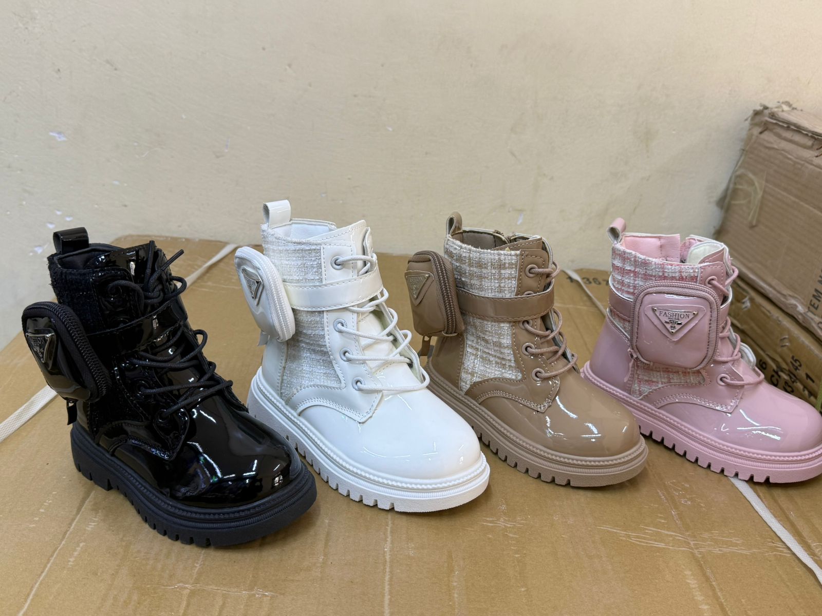 Latest 💫💫High Qualities Kids/Babies/children  girls boots 🔥🔥 looks cute and demure.