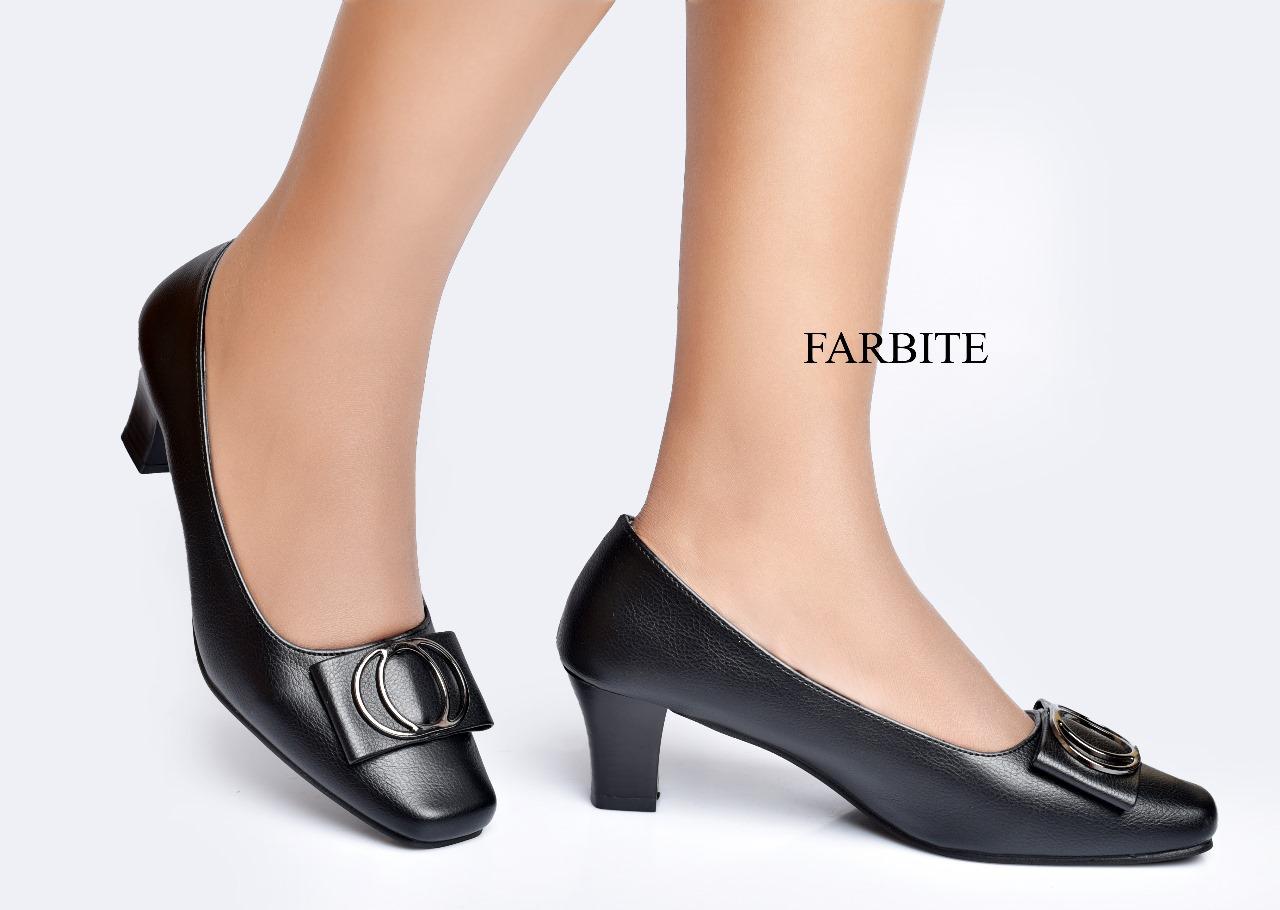New 🌟 High QUALITY  Fabrite Fashionable casual and elegant  Ladies  heel 🔥 🔥 very classy and sassy🥰