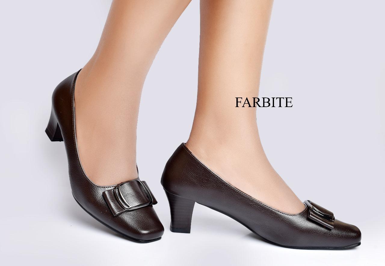 New 🌟 High QUALITY  Fabrite Fashionable casual and elegant  Ladies  heel 🔥 🔥 very classy and sassy🥰