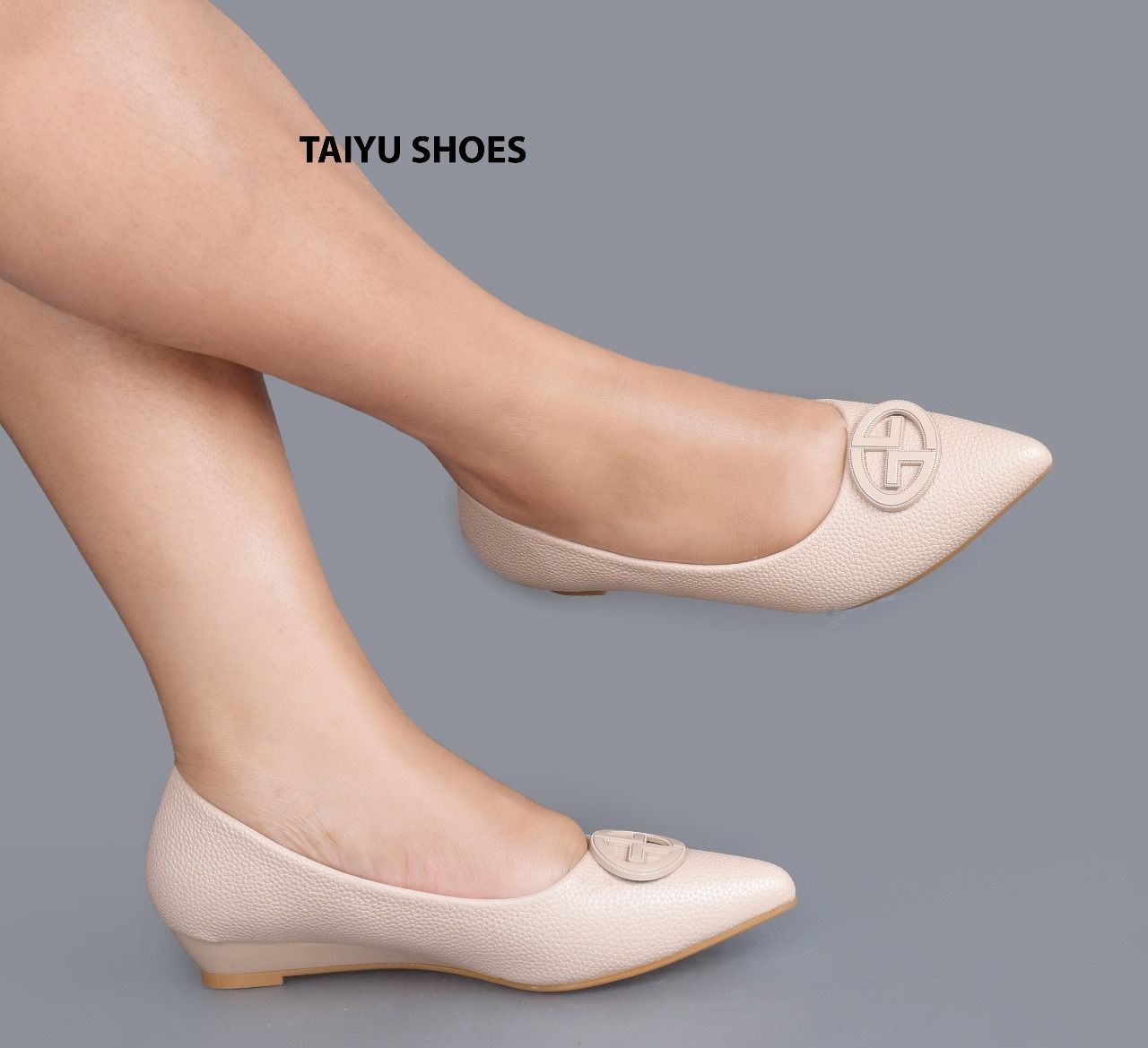 New 🌟 High QUALITY  TAIYU  Fashionable casual and elegant  Ladies  Wedge shoes 🔥 🔥 very classy and sassy🥰