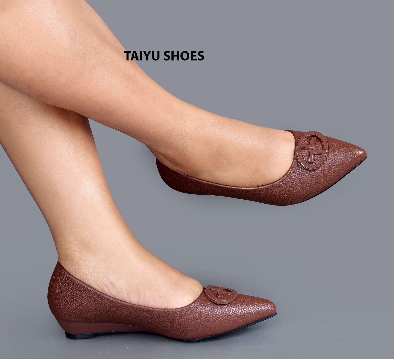 New 🌟 High QUALITY  TAIYU  Fashionable casual and elegant  Ladies  Wedge shoes 🔥 🔥 very classy and sassy🥰