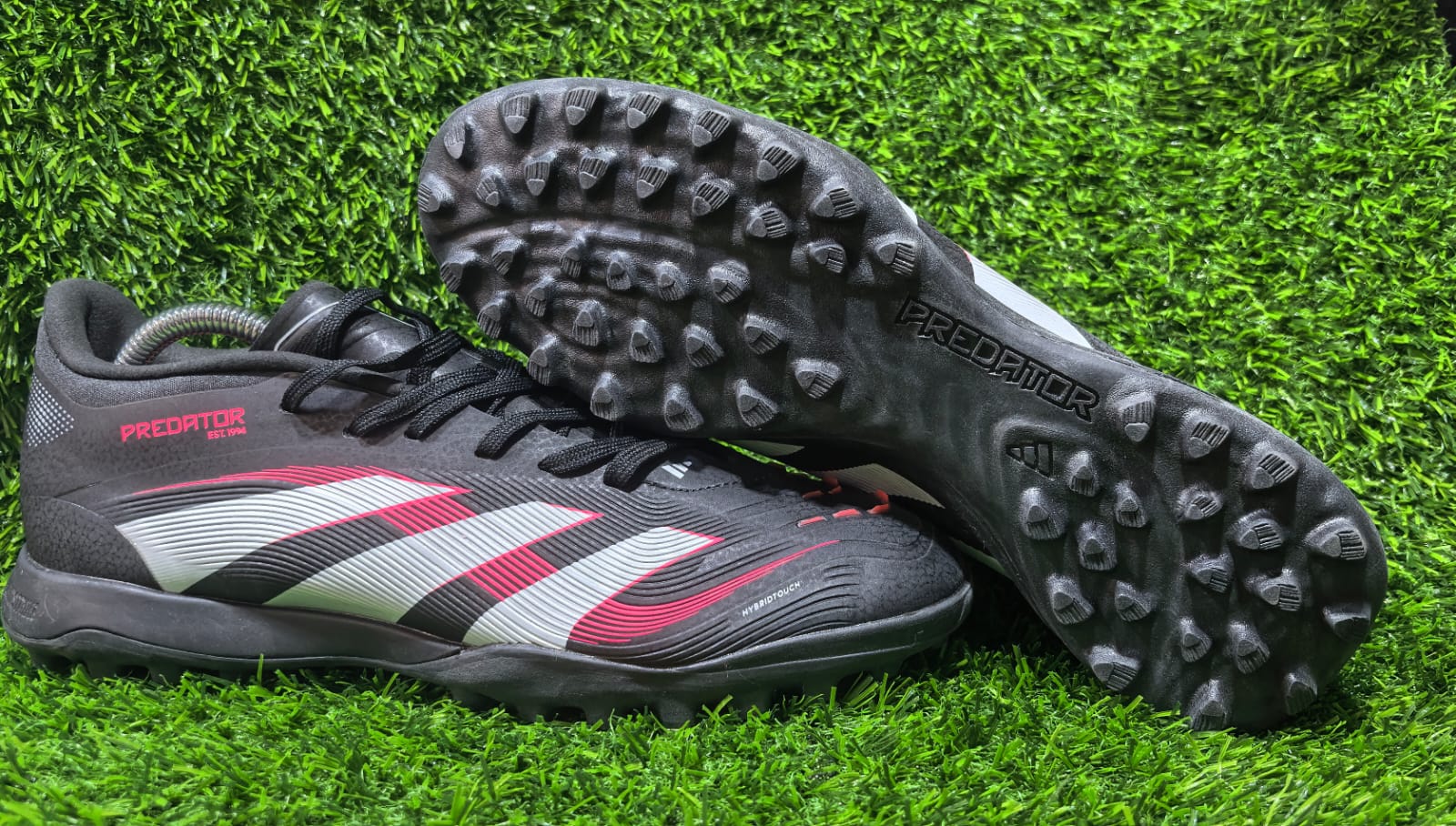 ORIGINAL 🔥🔥🔥🔥🔥High Quality Original Addiidas Predator Trainer Football Soccer boots🔥🔥🔥🔥🔥 A  very good Quality and very comfortable