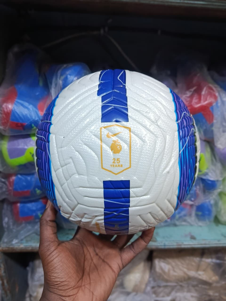 ⭐ Premium Ball Spedster Match Football  – Size 5 – Durable PU Leather, Hand-Stitched, Perfect Grip & Long-Lasting Air Retention ⚽
✔ Official Size 5 – Ideal for training, match play