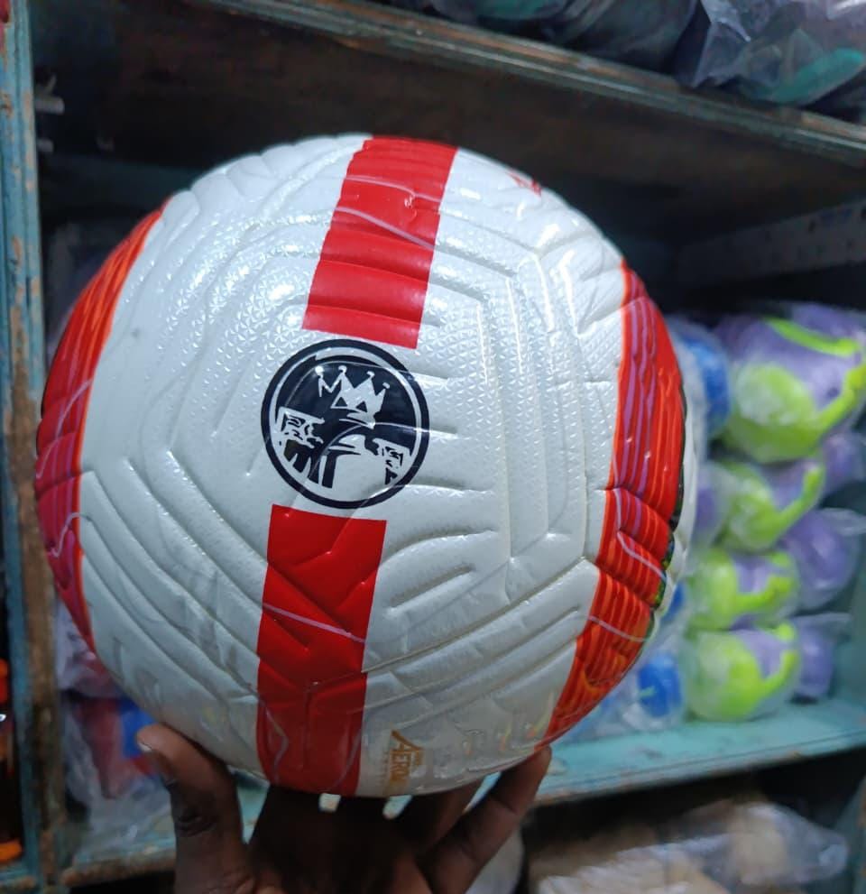 ⭐ Premium Ball Spedster Match Football  – Size 5 – Durable PU Leather, Hand-Stitched, Perfect Grip & Long-Lasting Air Retention ⚽
✔ Official Size 5 – Ideal for training, match play