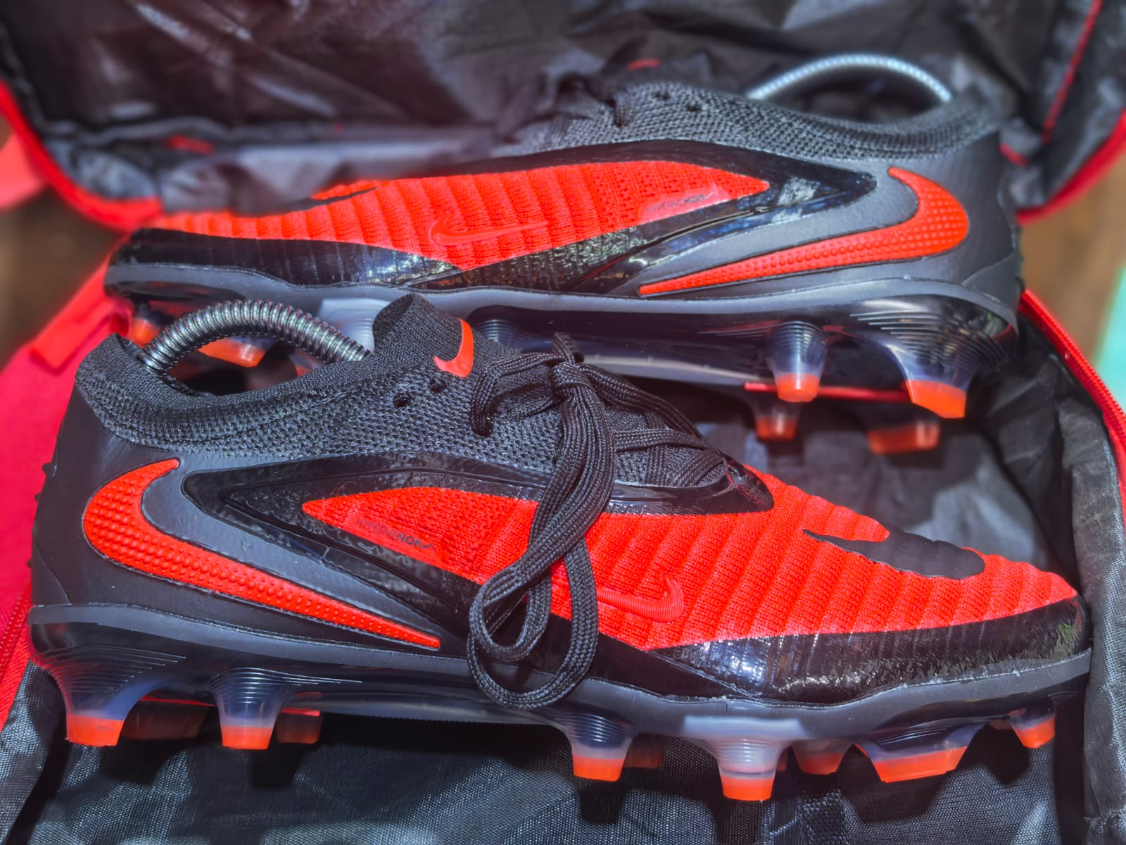 New 🔥🔥🔥🔥🔥High Quality  Phantom gx 6 Football Soccer boots🔥🔥🔥🔥🔥 A  very good Quality and very comfortable