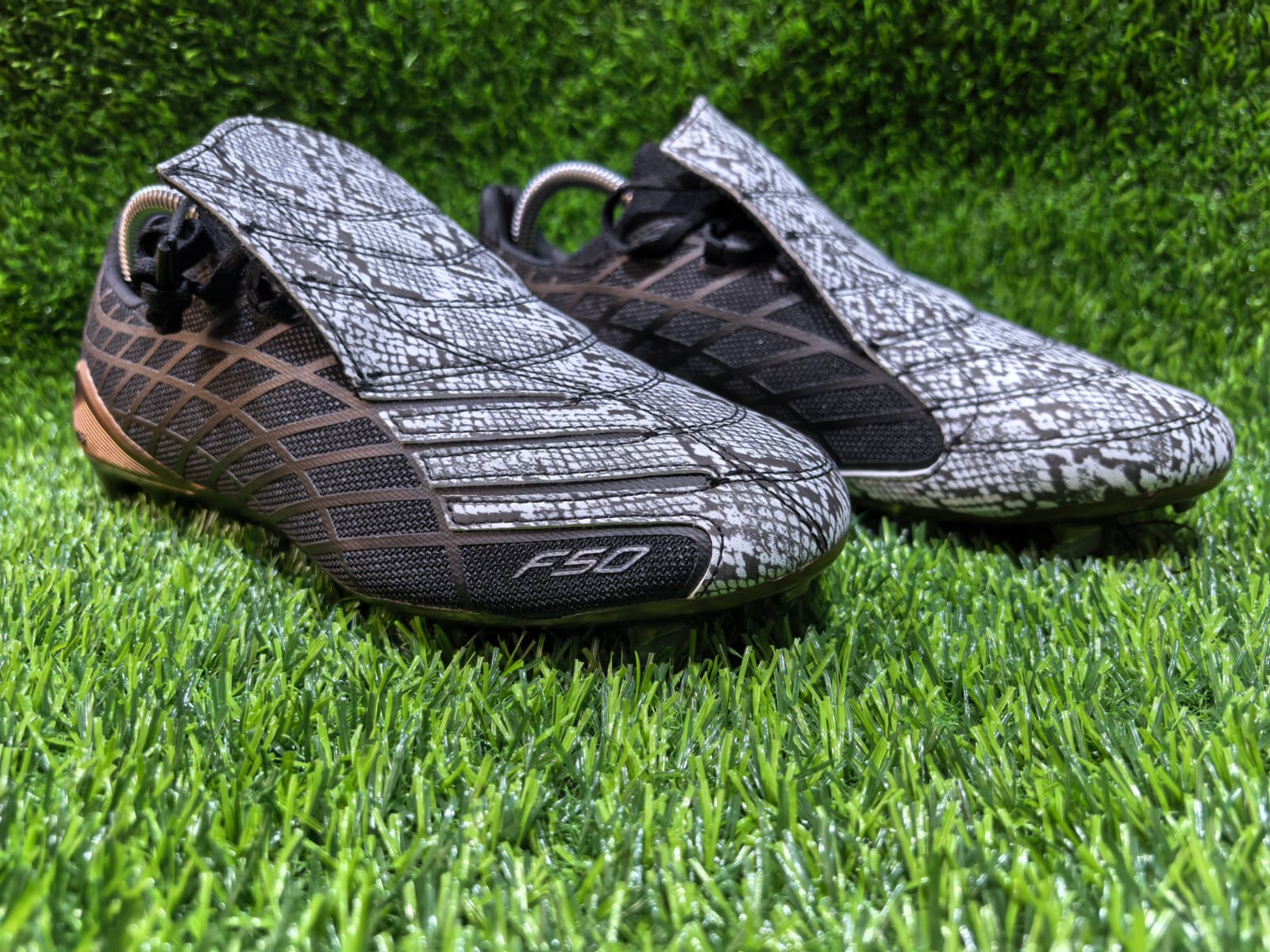 New🔥🔥🔥🔥🔥High Quality New F50 Spider Football Soccer boots🔥🔥🔥🔥🔥 A  very good Quality and very comfortable