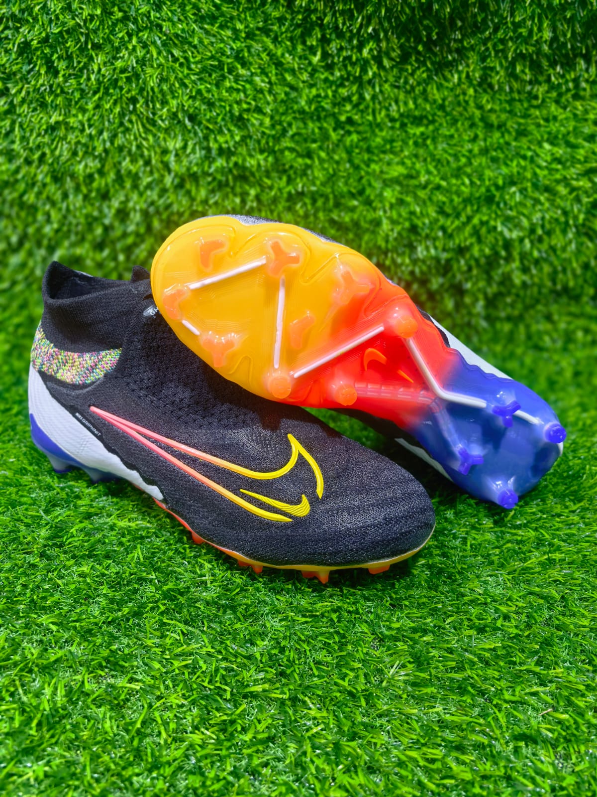 New🔥🔥🔥🔥🔥High Quality  Phantom  GX Football Soccer boots🔥🔥🔥🔥🔥 A  very good Quality and very comfortable
