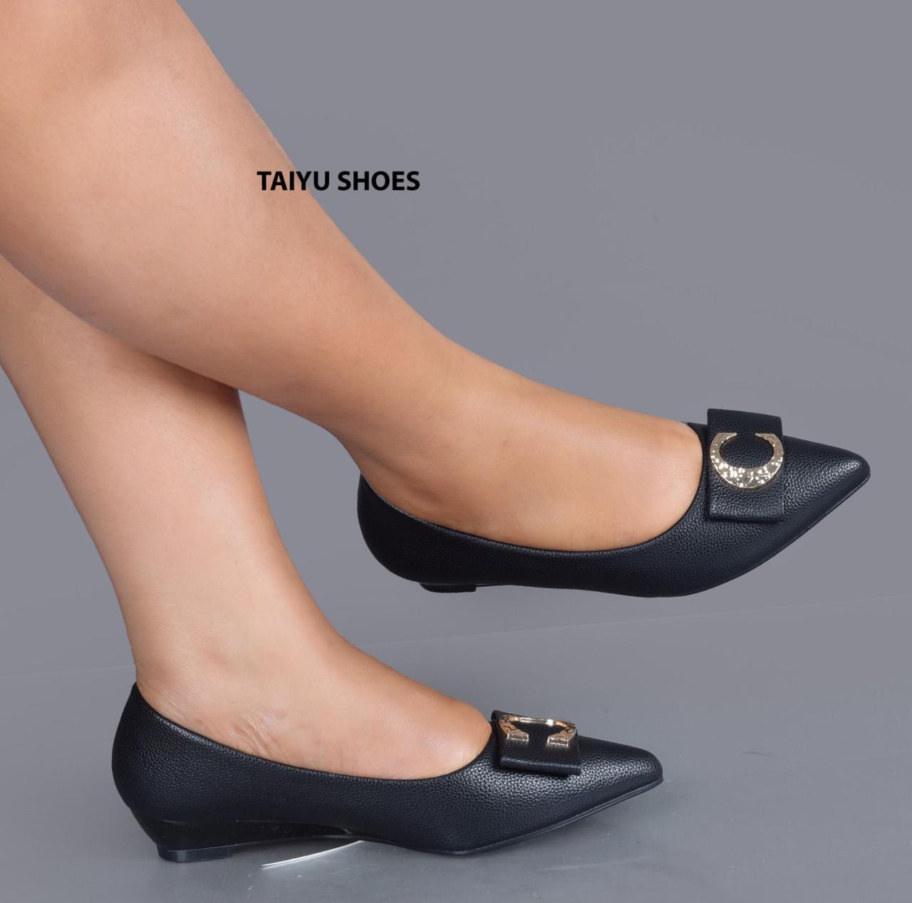 New 🌟 High QUALITY  TAIYU  Fashionable casual and elegant  Ladies  Wedge shoes 🔥 🔥 very classy and sassy🥰