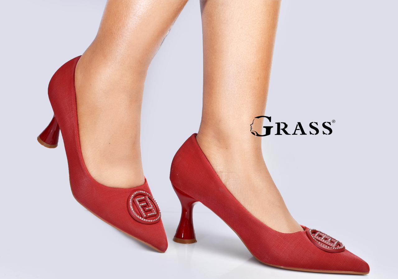 New 🌟 High QUALITY  Grass Fashionable casual and elegant  Ladies  heels shoes 🔥 🔥 very classy and sassy🥰