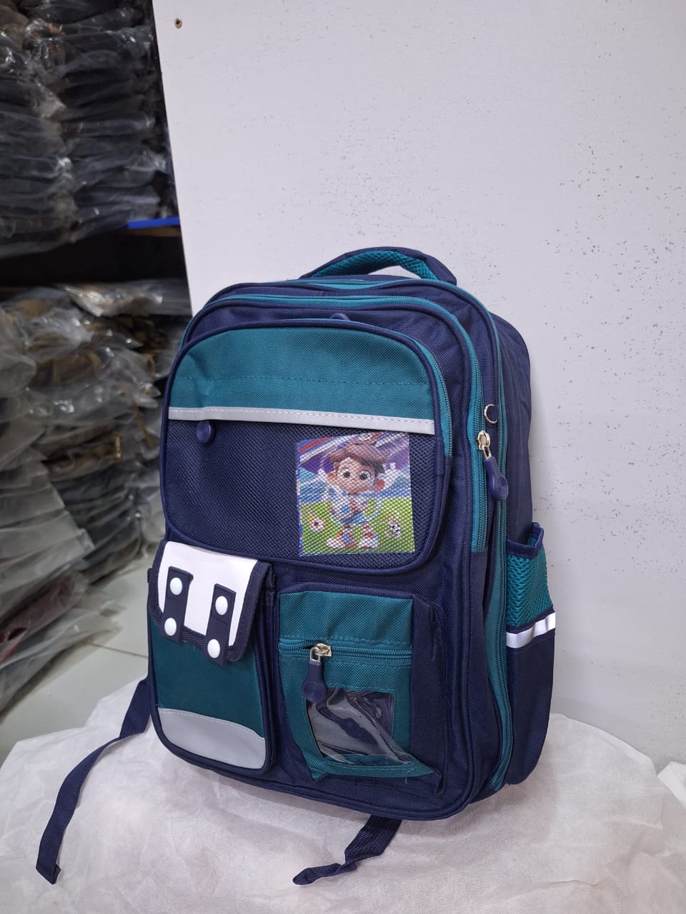Quality👑✨  Magic Kids School Backpack Cute Classy & Ready for School! 💜🎀
Make every school day feel like a fairy tale! This beautiful carton-themed backpack is perfect for little kids