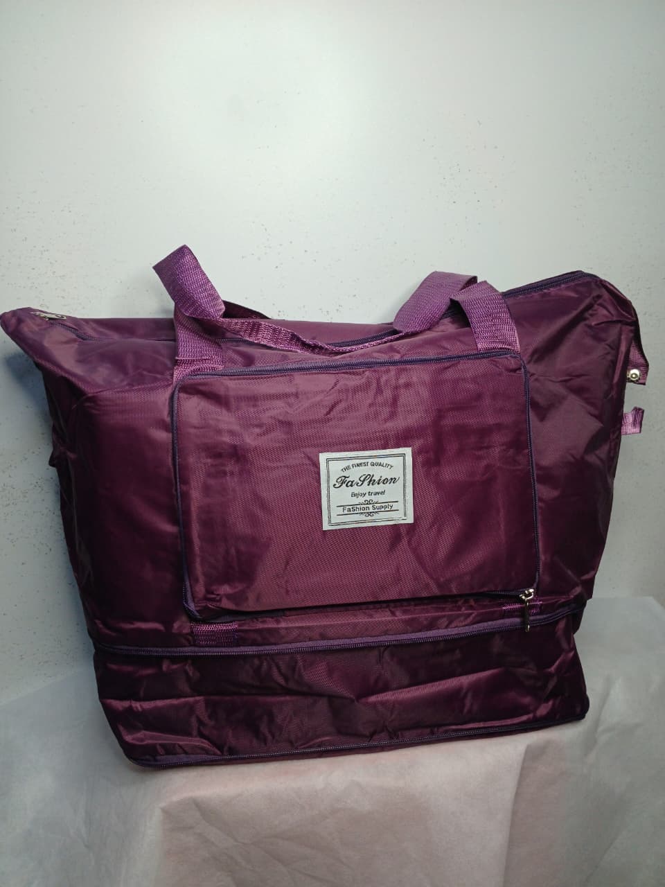 🧳 Large Capacity Travel Duffel Bag – Expandable Foldable Luggage (Real Picture)
✔ Large spacious main compartment
✔ Expandable bottom zipper section
✔ Lightweight & easy to carry
✔strong