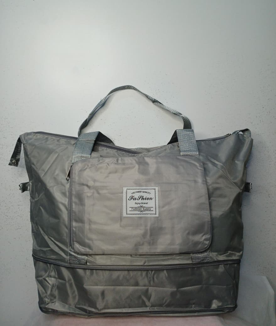 🧳 Large Capacity Travel Duffel Bag – Expandable Foldable Luggage (Real Picture)
✔ Large spacious main compartment
✔ Expandable bottom zipper section
✔ Lightweight & easy to carry
✔strong