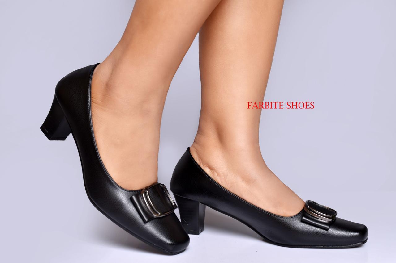 Offer price 💫💥New 🌟 High QUALITY  TAIYU  Fashionable casual and elegant  Ladies  heels shoes 🔥 🔥 very classy and sassy🥰