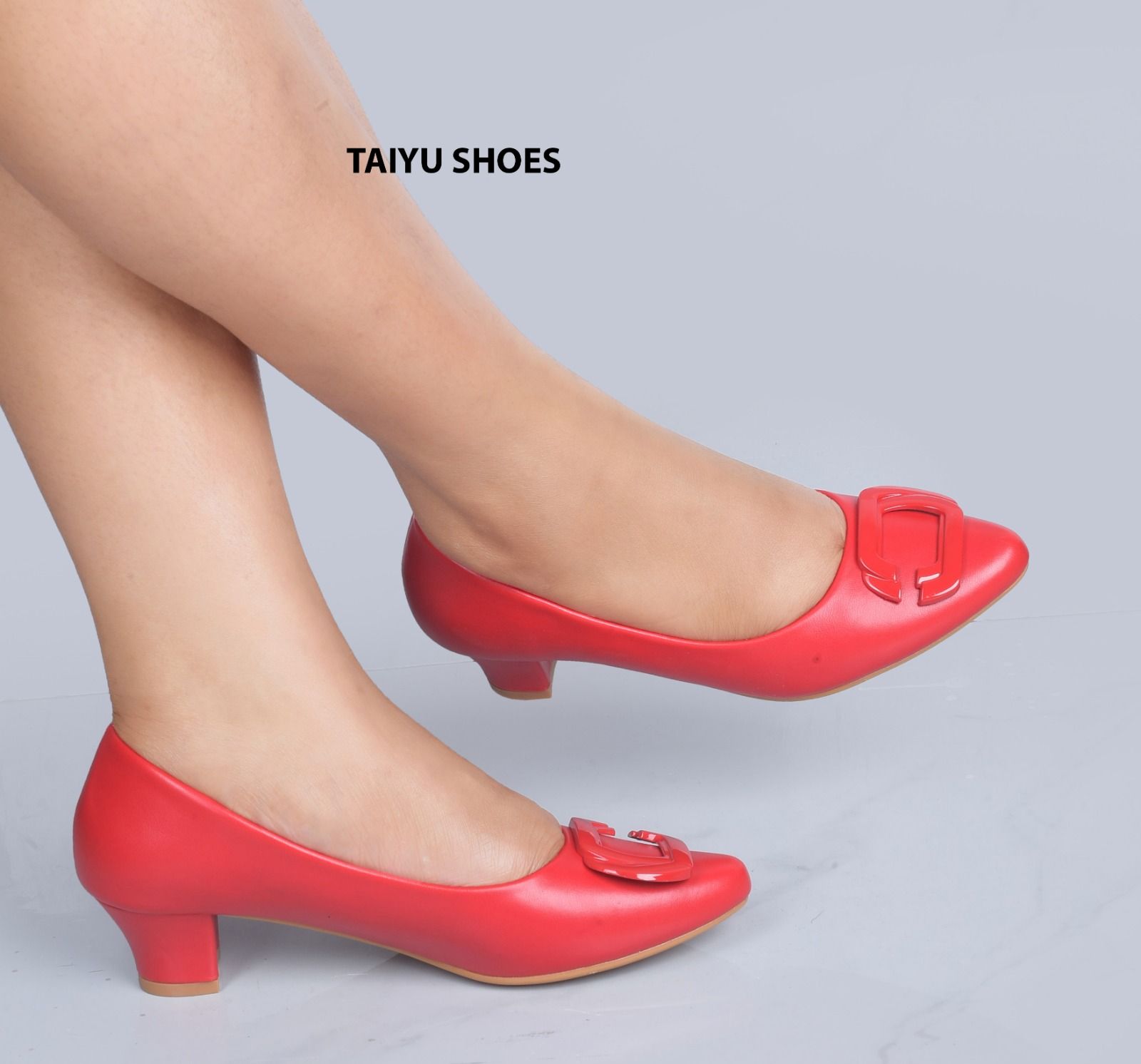 Offer price 💫💥New 🌟 High QUALITY  TAIYU  Fashionable casual and elegant  Ladies  heels shoes 🔥 🔥 very classy and sassy🥰