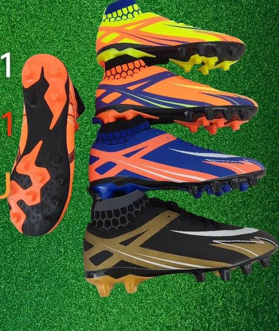 High Quality C7 Football Soccer boots🔥🔥🔥🔥 A  very good Quality and very comfortable.⚽🔥 Dominate the Game with Premium Football Boots! 🔥⚽.Comfort Fit.Durable Material.Perfect for training, match