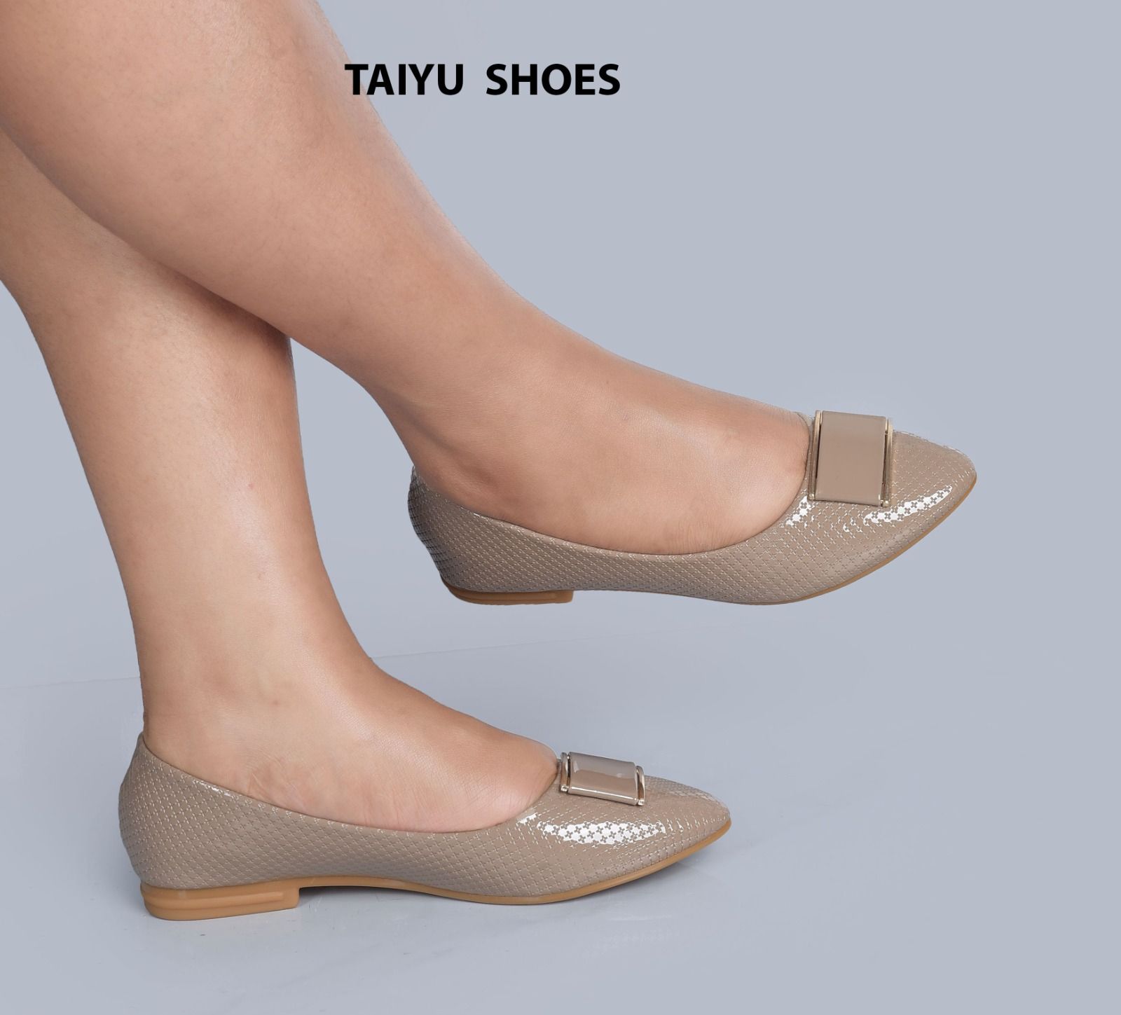 New 🌟 High QUALITY  TAIYU  Fashionable casual and elegant  Ladies  Flats shoes 🔥 🔥 very classy and sassy🥰