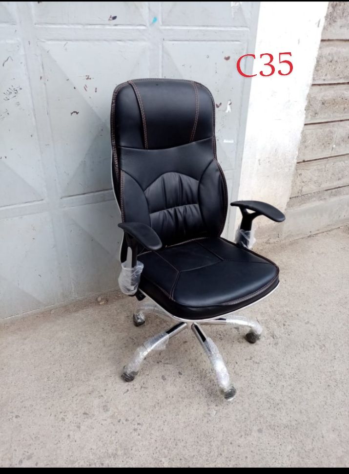 Executive Boss Managerial Office Chair – Luxury High-Back Ergonomic Swivel Chair with Padded Armrests,  Order now on Kilimall and upgrade to true executive comfort today!