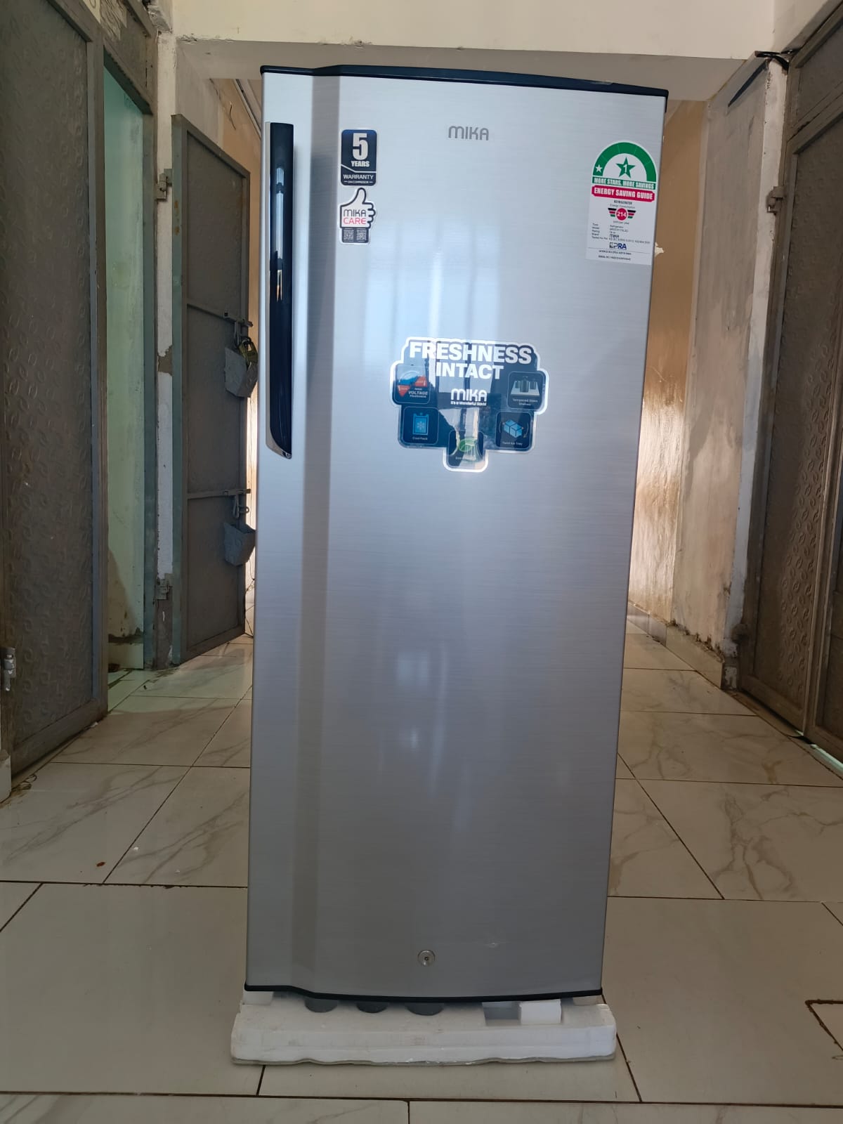 150 LITRES MIKA SINGLE DOOR REFRIGERATOR - Direct Cool, Line Silver, Energy Saving Fridge