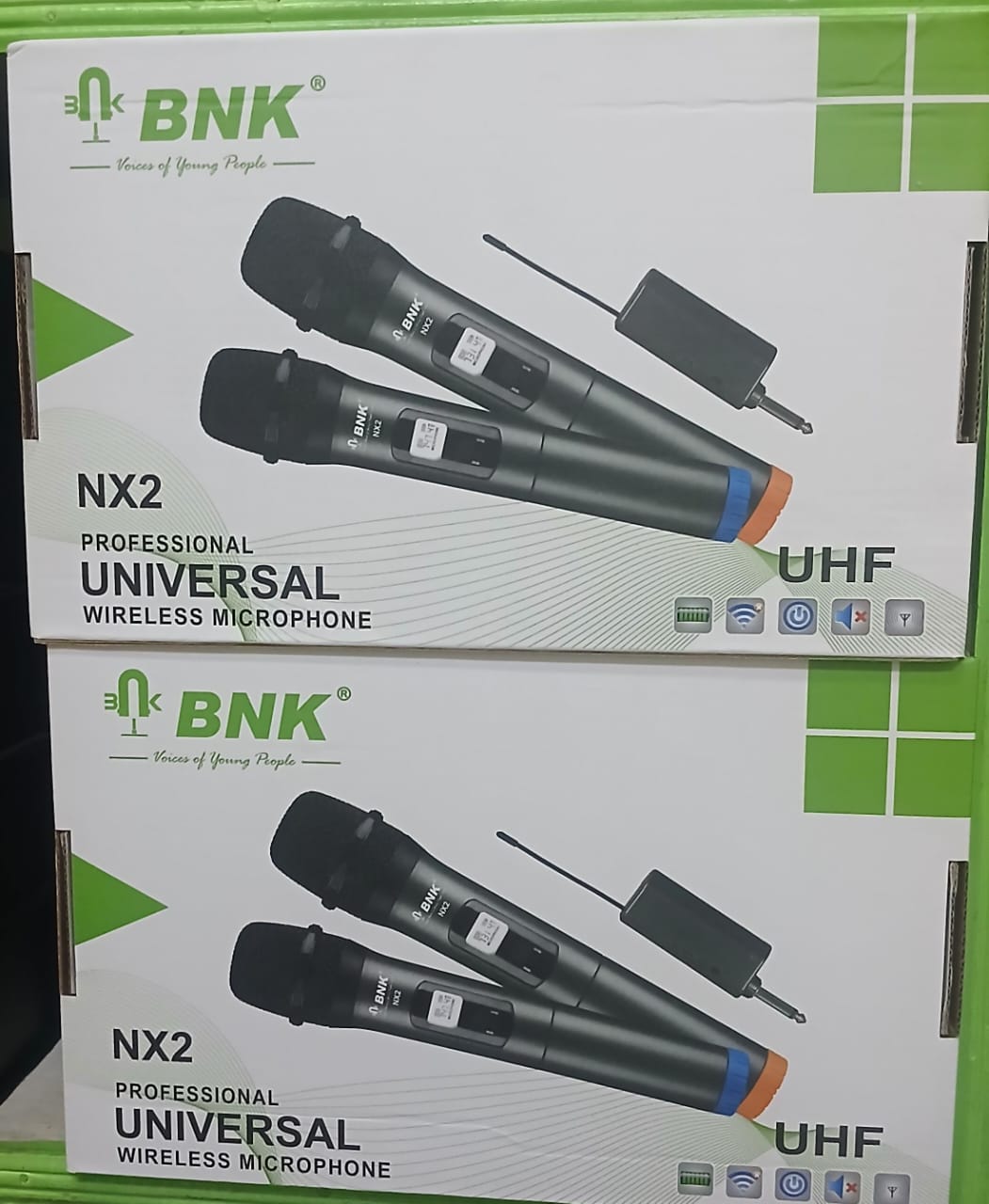 Bnk NX2 Professional Universal Digital Wireless Microphone -Two wireless Handheld Microphones with balanced output , Multi-channel high band anti-interrupting wave.
