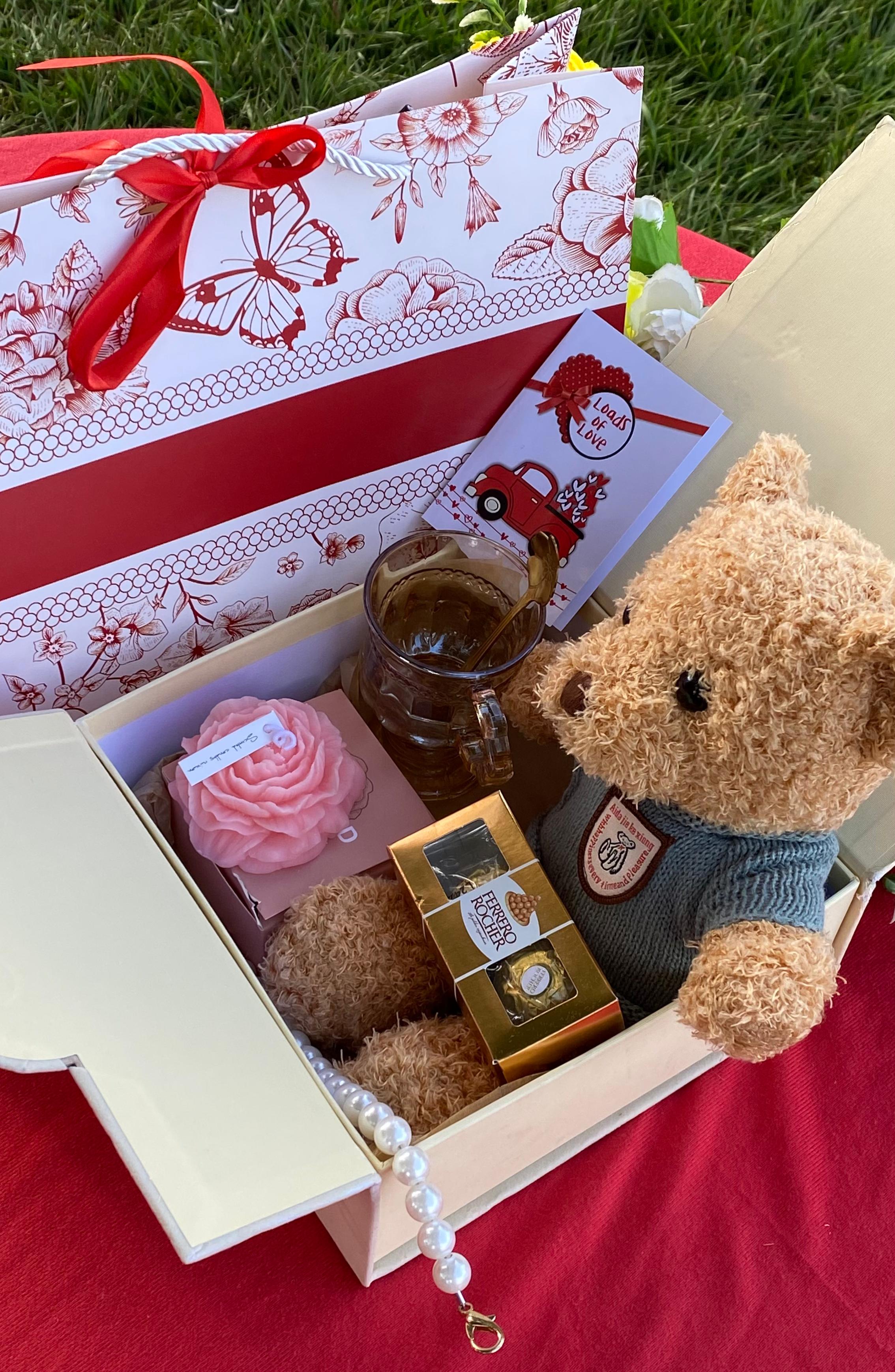 HOT VALENTINES LADIES GIFT SET  - Ferrero Rocher chocolates, Royal tea cup, Teddy Bear, Royal stirring/scooping spoon, Scented candle, Pearl key chain, Gift Card , Bag with ribbon.
