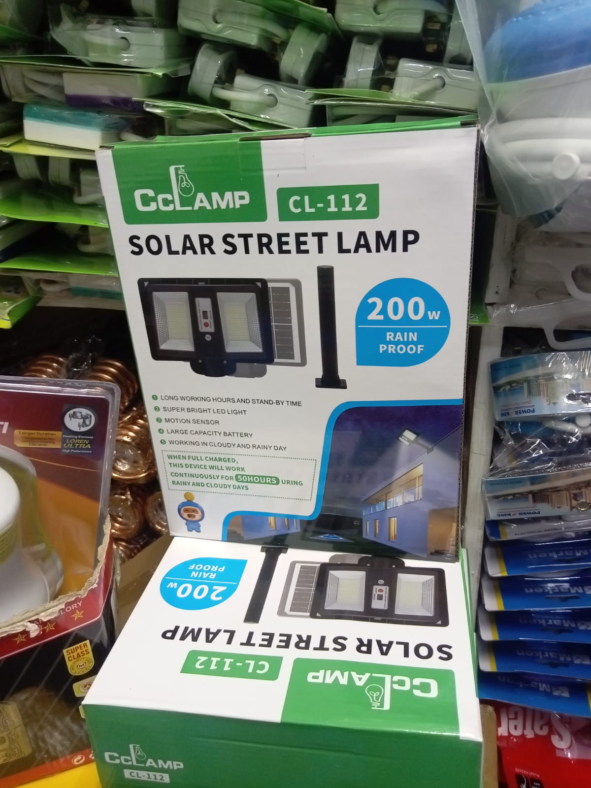 CCLAMP 200W BRIGHT LED SOLAR STREET LAMP - Double Sided Solar Street Light With Darkness And Motion Sensor, Large Capacity Battery, Works In Cloudy And Rainy Weather.