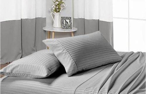 4Pcs 6 * 6 TC Cotton Stripped Bedsheets Set (2 Bed Sheets, 2 Pillow Cases) - Classy and elegant, Easy to clean and iron, Smooth and soft, Easy care finish .
