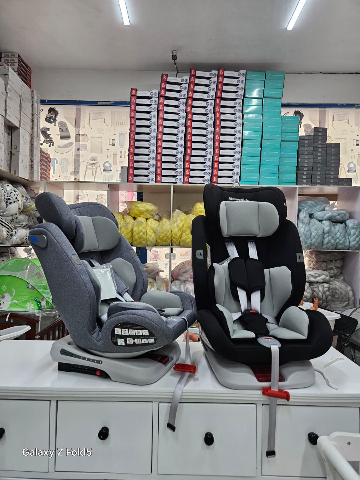 Modern Baby Isofix Car Seat with 360° Rotation - Safe and Convenient 0+1/2/3 (0-12 Years, 0-36 kg)