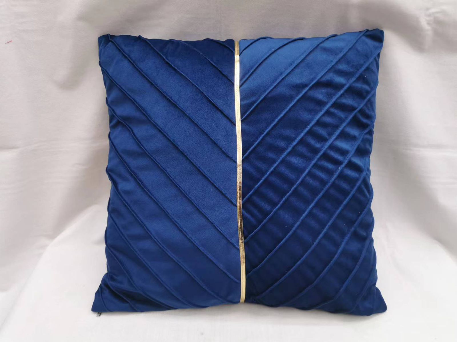 6PCS Velvet Throw Cushion Covers Ultra Soft Feel, 45cm x 45cm, Premium Home Decor