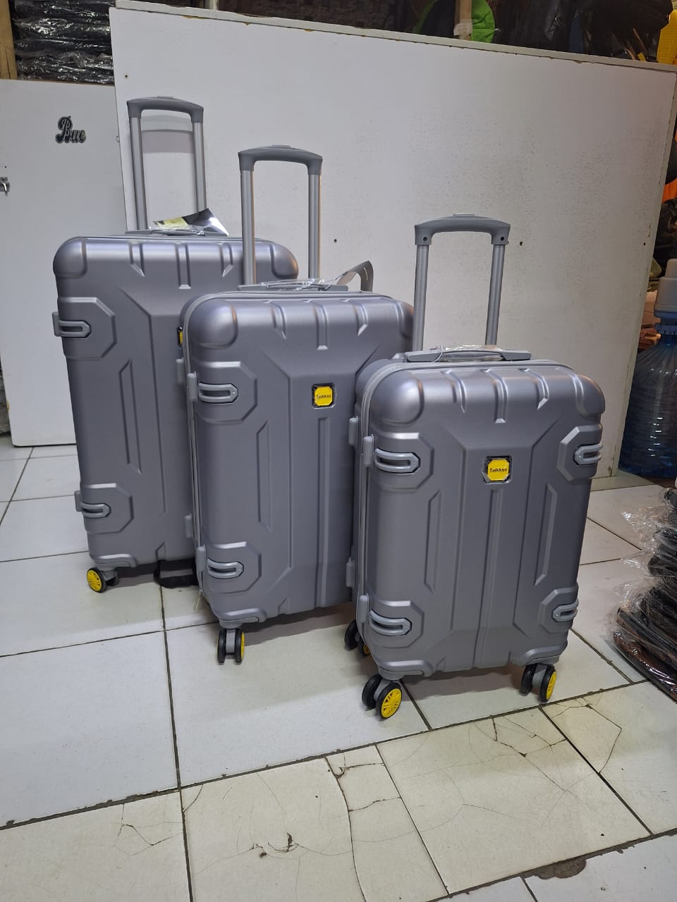 3-in-1 Lightweight Hard Shell Suitcase – 360° Wheels, ABS Fiber, Travel Ready