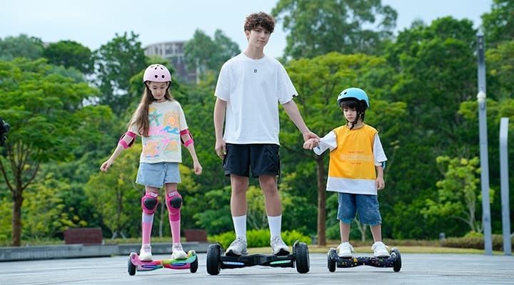 6.5'' Hoverboard Rechargeable Bluetooth Connectivity With LED Lights For Fun, Stylish & Confident Riding