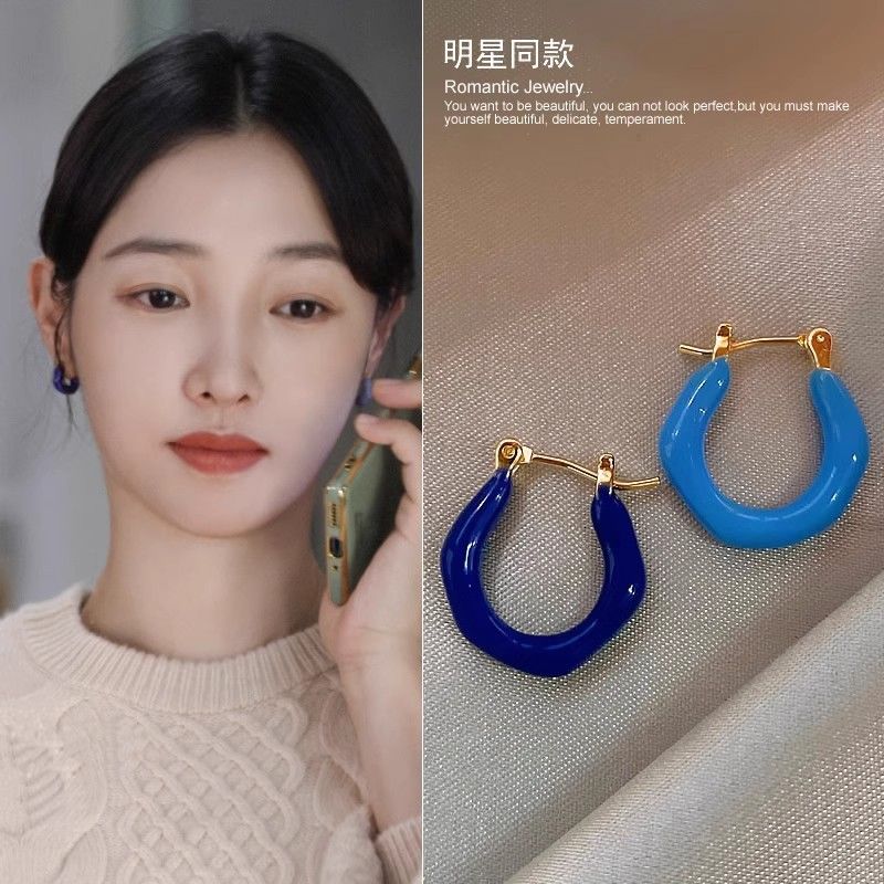 New silver needle oil dripping heart-shaped earrings,Korean Ins light luxury temperament earrings,popular earrings retro high-end feeling earrings forwomen,fashionable and simple,stylish and versatile